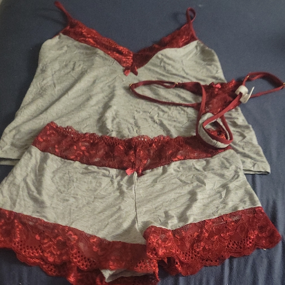 Women's Lace Trim Sleepwear Set - Gray and Red